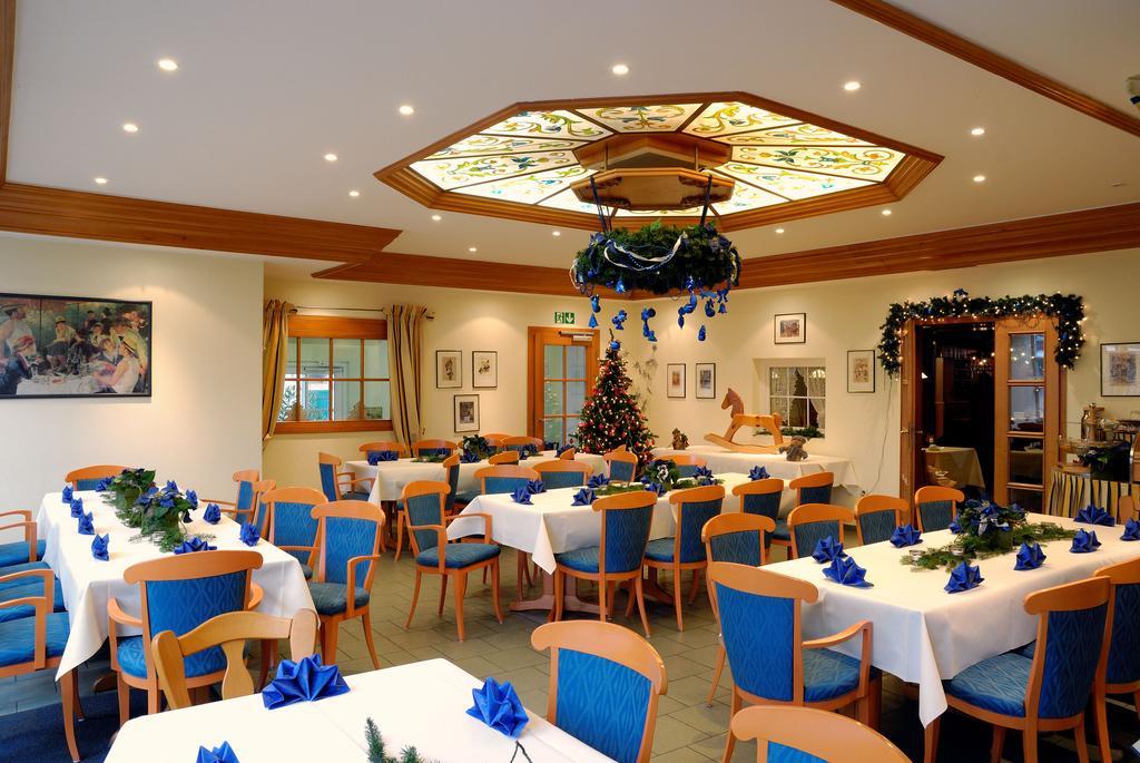 Hotel Zum Baecker Udenhain Exterior photo